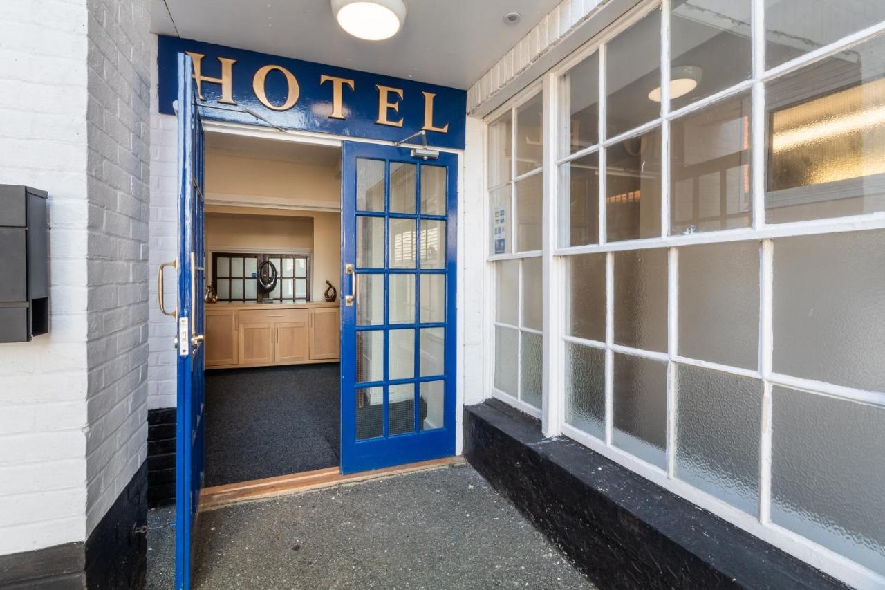 The George Hotel Guest house