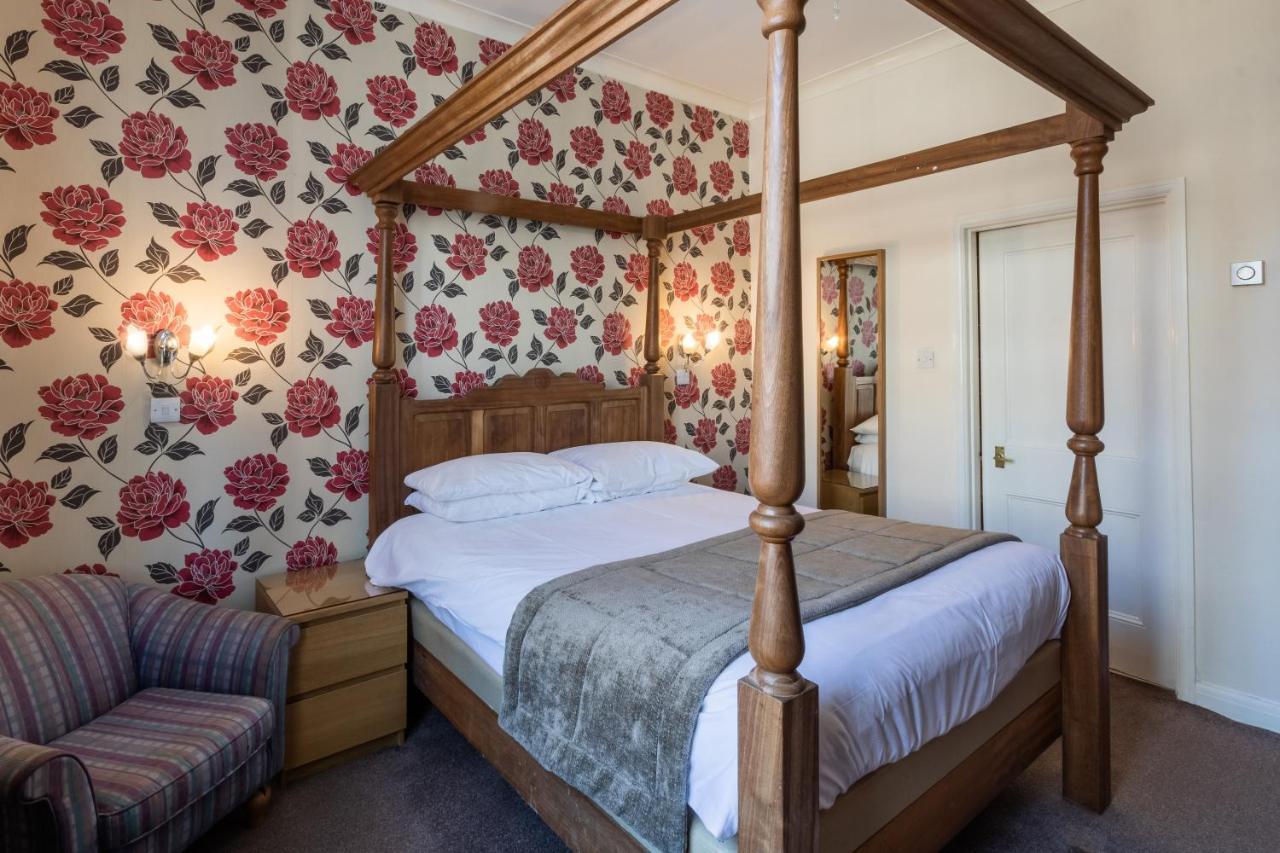 The George Hotel