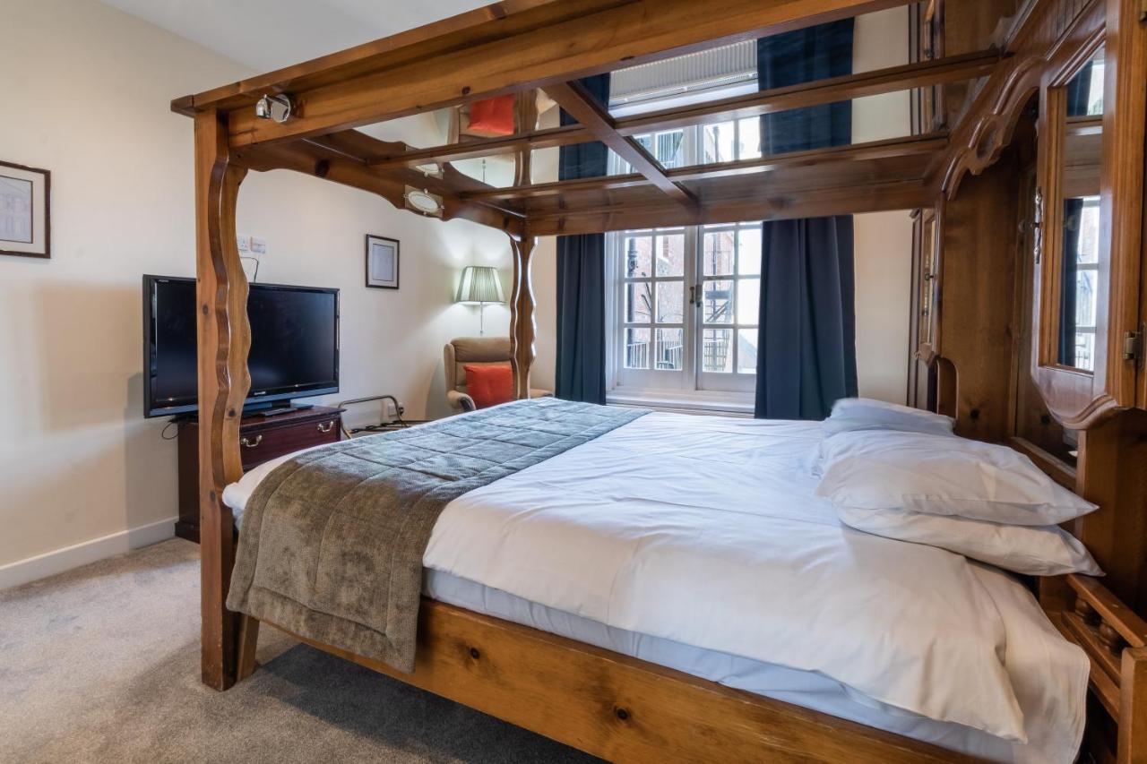 The George 3*